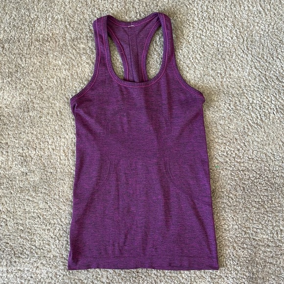 Lululemon Run Swiftly Size 6 Fuchsia Heathered Purple Tank Top Racer Back Cute - Picture 1 of 9